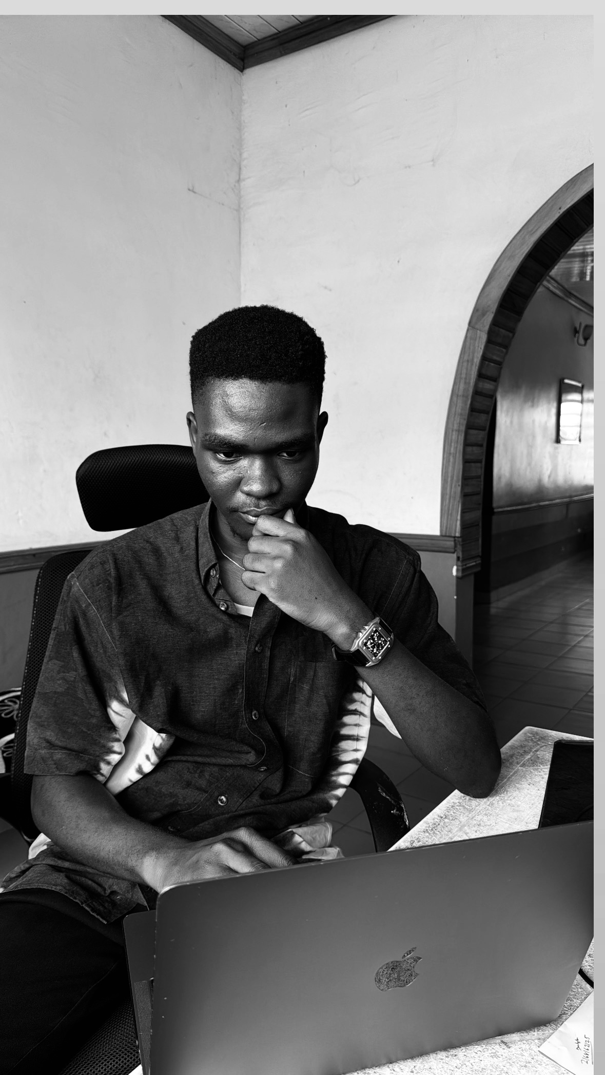 Shyllon O. - Wix Website Designer